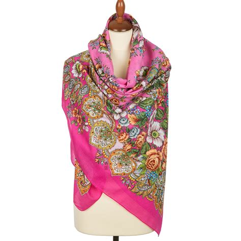 Платок «Голубка» 679-3