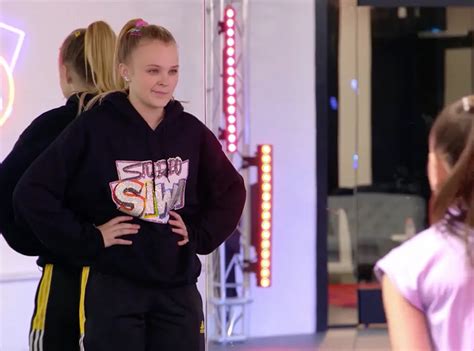 Jojo Siwa Proudly Declares I M Gay In Sweet Siwas Dance Pop Revolution Moment