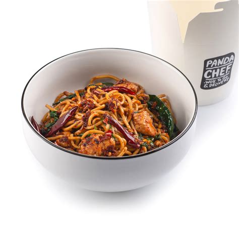 Сычуаньская лапша с цыпленком — PANDA CHEF — Еда в коробочках Новосибирск