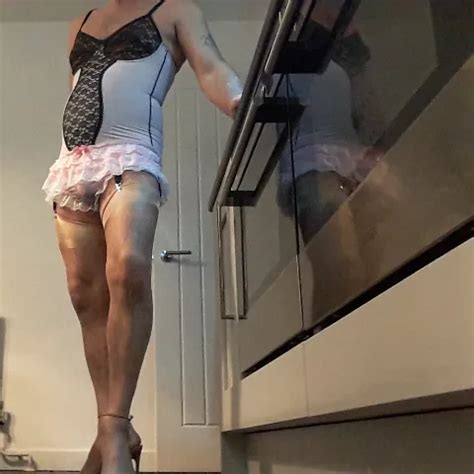 Free Mature Masturbating Shemale Porn Videos Xhamster