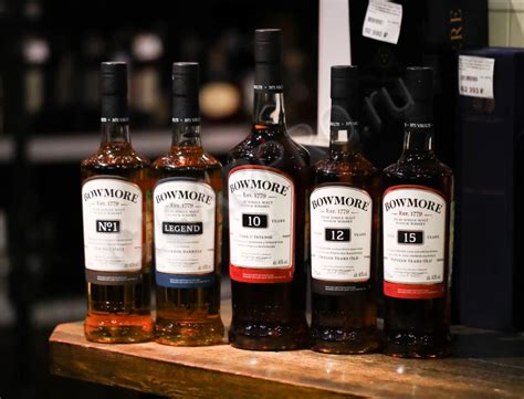 Bowmore 12 years купить Виски Боумор 12 лет 0.7л в подарочной упаковке ...