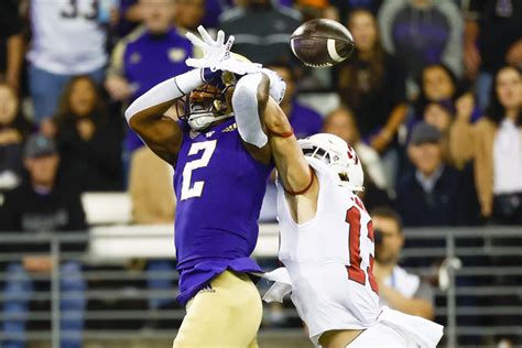 Know The Opponent Ducks Catch Stanford Defense At End Of Tough Stretch