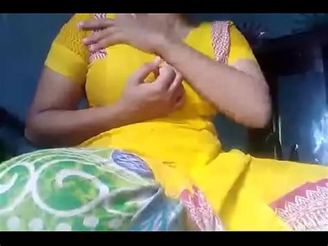 BD GF mostrando las tetas en la cámara para su novio XVIDEOS