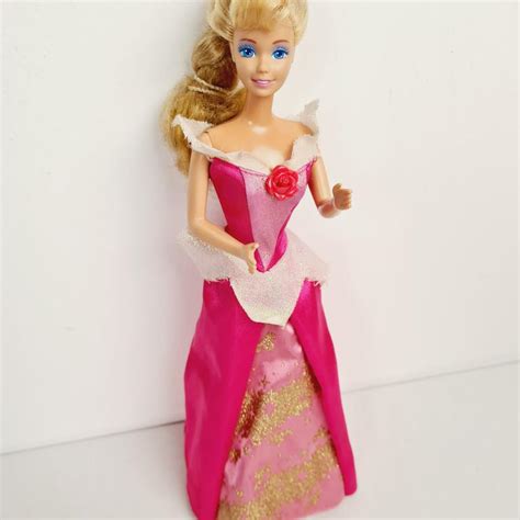 Poupée Barbie blonde Mattel 1966 Label Emmaüs