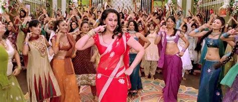 Naked Sonakshi Sinha In Rowdy Rathore