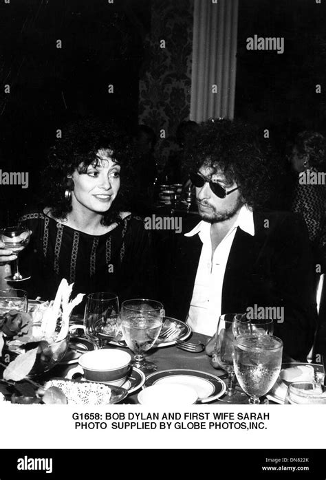 Mar. 16, 2001 - G1658: BOB DYLAN AND FIRST WIFE SARAH. SUPPLIED BY