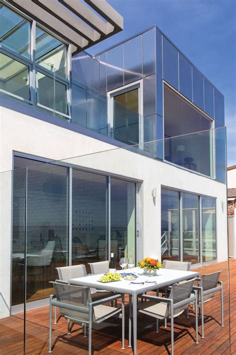 A Top Designer Creates A Modern Beach Bungalow In Malibu Interiors®