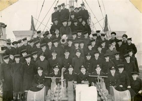 1000 Images About Wwii Royal Canadian Navy Ships Crew Photographs On