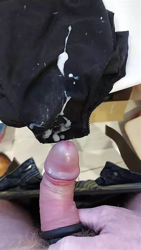 Big Cumshot On Wifes Panties Gay Amateur Amateur Porn Feat Steve3663 XHamster