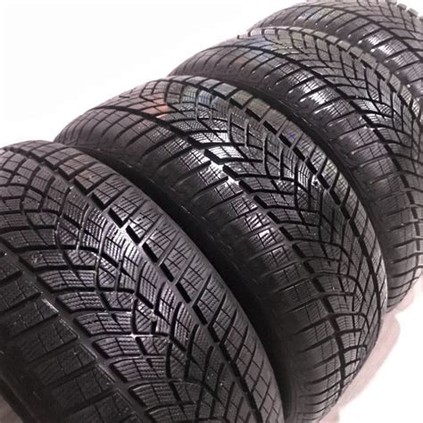 225 65 R17 Dunlop