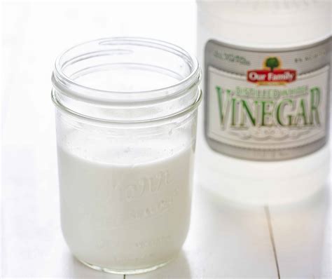 How to Make Buttermilk {VIDEO} - i am baker