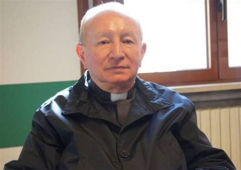 Addio A Monsignor Claudio Galimberti Parroco Di Saronno