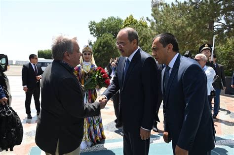 Un Chief Ant Nio Guterres Arrives In Tashkent Ankasam Ankara Center