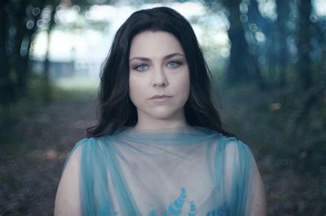 Amy Lee 2025: Husband, net worth, tattoos, smoking & body measurements
