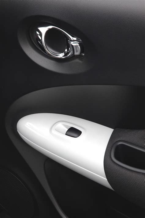 Biały Nissan Juke - AutoPolki.pl