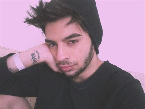 DAVID PUŞCAŞ nu s a mai putut abţine Fiul LUMINIŢEI ANGHEL a făcut mărturisiri Să fii gay