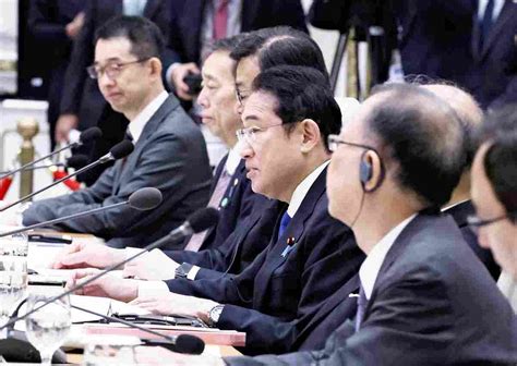 Japan-China-South Korea summit yields little agreement - Asia News ...