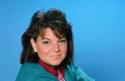 Mindy Cohn Biography, Height, Weight, Age, Movies, Husband, Family