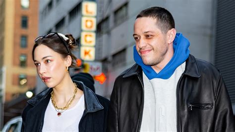 Pete Davidson & New Girlfriend Elsie Hewitt Move In Together — Report