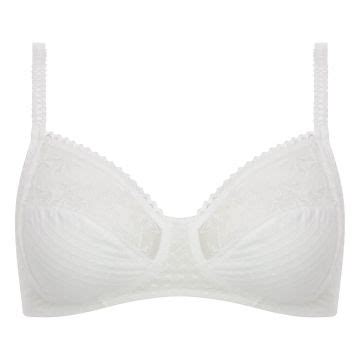 Chantelle Lingerie Instants Beugel bh C13A10 Sale BEOL nú 54 60 bij ChillyHilversum