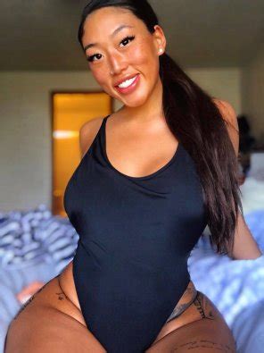 Stupid Thicc Porn Pic