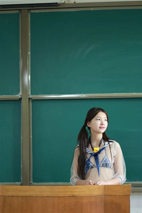 Hit x Hot 国模青春小可爱人体私拍套图 Page 4 22