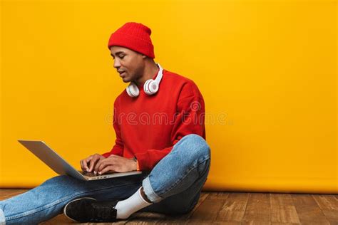 Portrait Of A Tired Sweaty Half Naked African Sportsman Stock Photo Image Of Body Jump