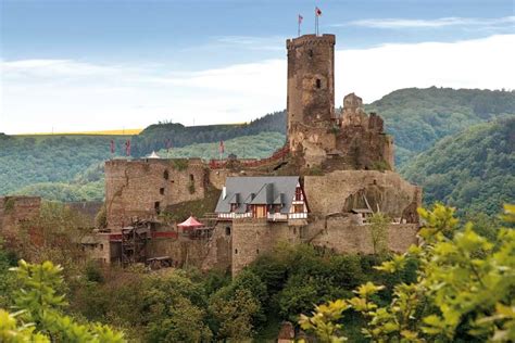 Ehrenburg: Informationen zur Burg