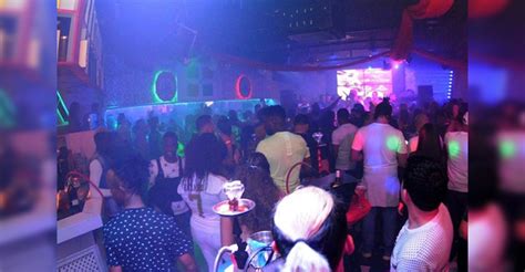 ATAQUE POR UNA BANDA LATINA Joven Recibe Un Machetazo En La Cabeza En