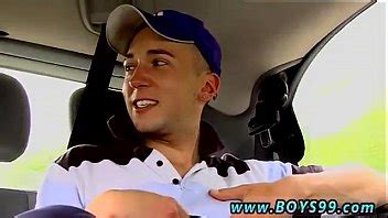 Joven de ébano gay sexo y sexo gratis chico tubo primera vez echa un