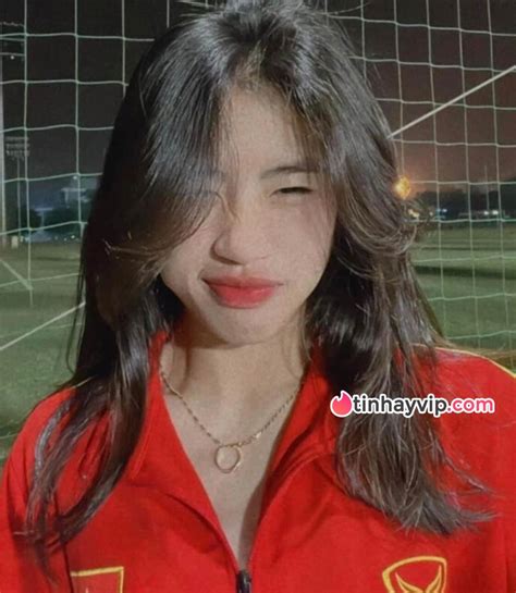 Nên để 32 nữ tuyển thủ Việt Nam thay cho dàn hot girl tại Nóng Cùng World Cup Innnewyorkcity VN