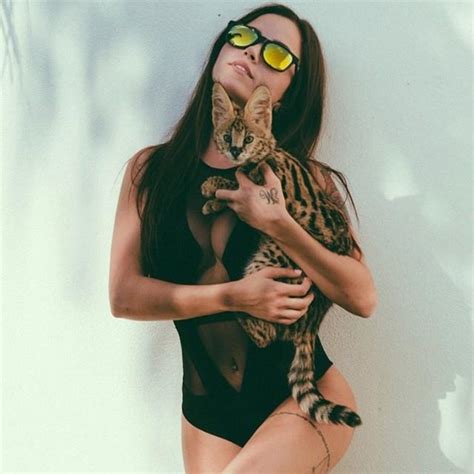 Naked Melanie Pavola Added By Pepelepu