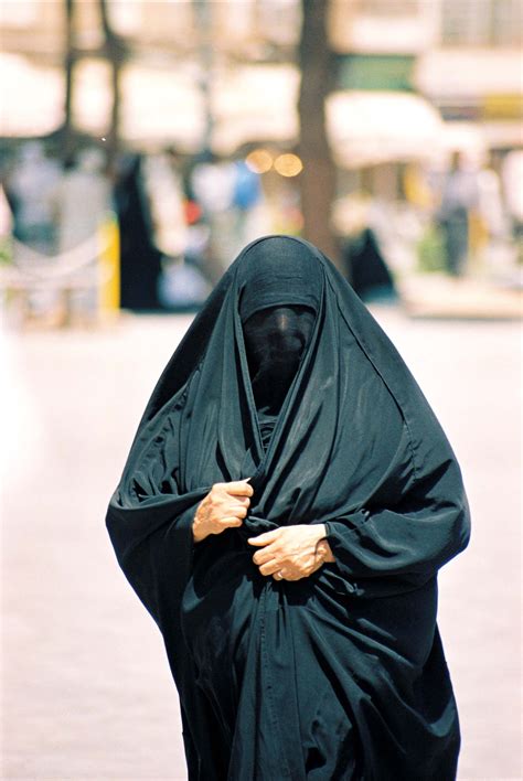 Burka / Parteitag: Die Burka wird die CDU weiter beschäftigen ... : The ...