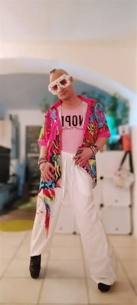 Gay Escort für mf mmf mm m mfmfmf ab 25 Jahre in Euskirchen Er sucht Ihn Erotik