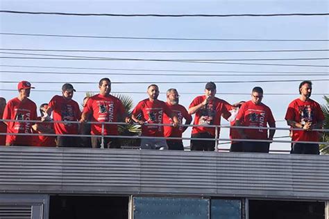 Trabalhadores Da Novelis Fazem Protesto Contra Falta De Efetivo