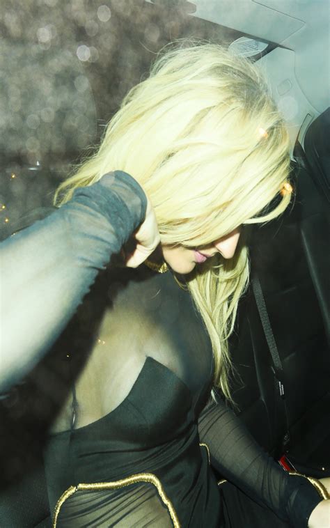 Naked Ellie Goulding Added 07 19 2016 By MOMUSICMAN