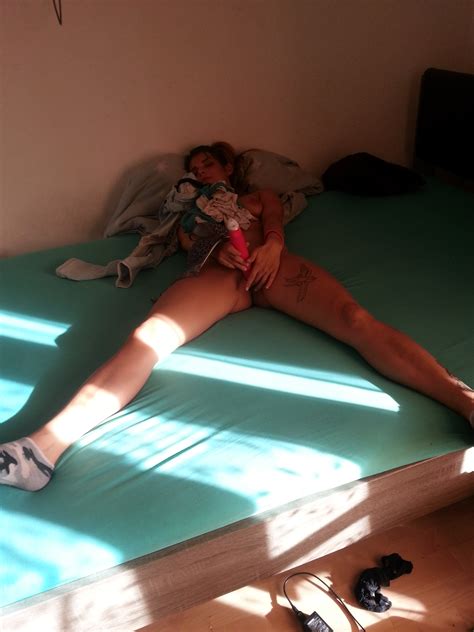 Anik Von Hinten 20171029 144318 Porn Pic