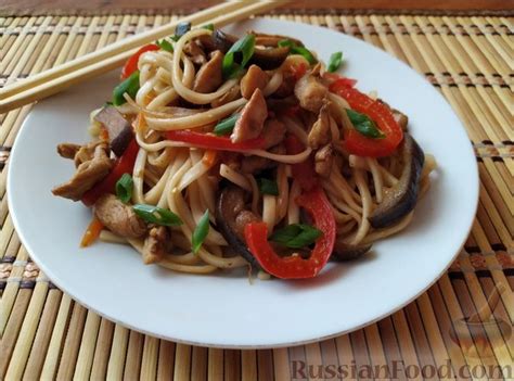 Рецепт: Лапша удон с курицей, овощами и соусом терияки на RussianFood.com