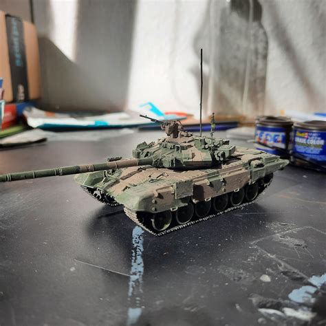 Zvezda T90 1:72 : r/modelmakers
