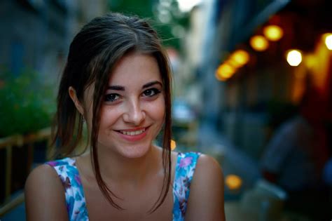 Women Model Hair Brunette Looking Away Dana Dana Kareglazaya City Wallpaper Coolwallpapers Me