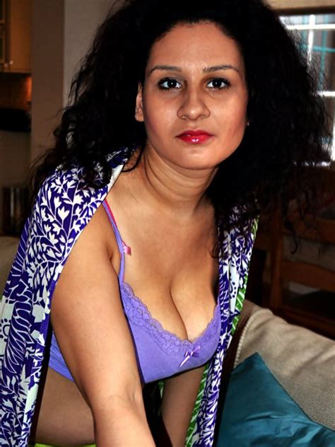 Beautiful Fully Nude Girls Possing Her Boobs And Pussy Nangi Xxx Photos