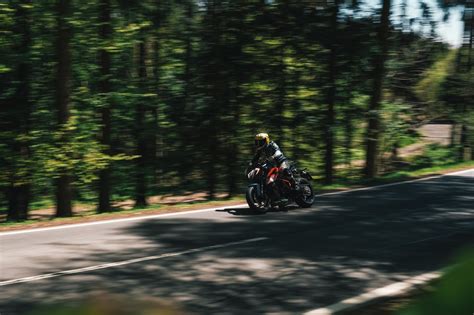 Hyper Naked Bike Vergleich KTM Super Duke R