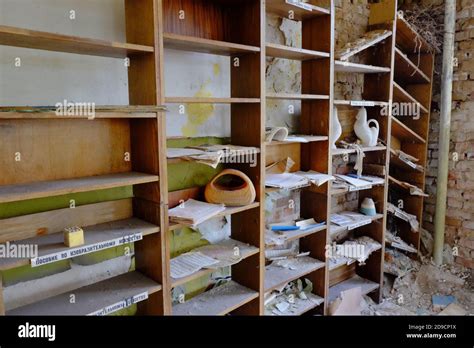 Old Empty Office Room Hi Res Stock Photography And Images Alamy