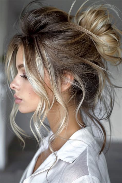 Blonde Hair With Dark Root Ideas That Prove This Edgy Style Is The Hottest Trend Of The Year