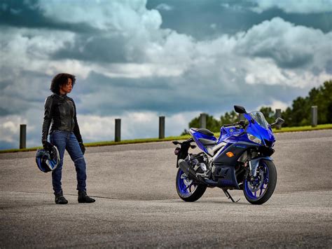 Best Motorcycle For Short Female Beginner Deals