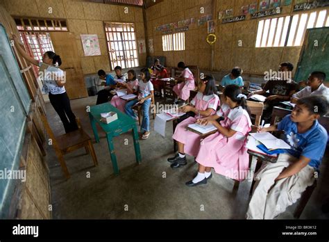 Philippines School Classroom Hi Res Stock Photography And Images Alamy