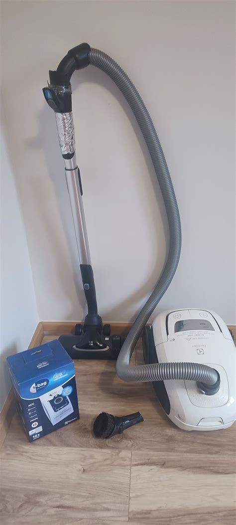 Odkurzacz Electrolux ultrasilencer zen Dębe Wielkie OLX pl