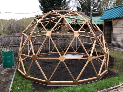 Фотогалерея купольных теплиц, навесов, беседок, каркасов