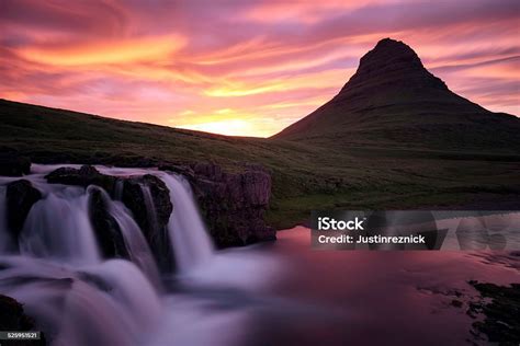 Kirkjufell Mountain Sunset Stock Photo - Download Image Now ...