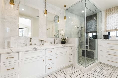 22 White Bathroom Ideas To Keep The Room Lively